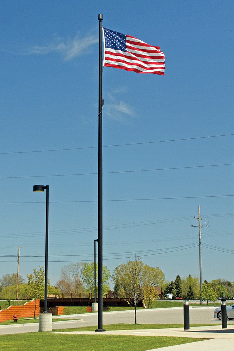 30 ft. Commercial Flagpole with Internal Cable Halyard, Rated At 120+